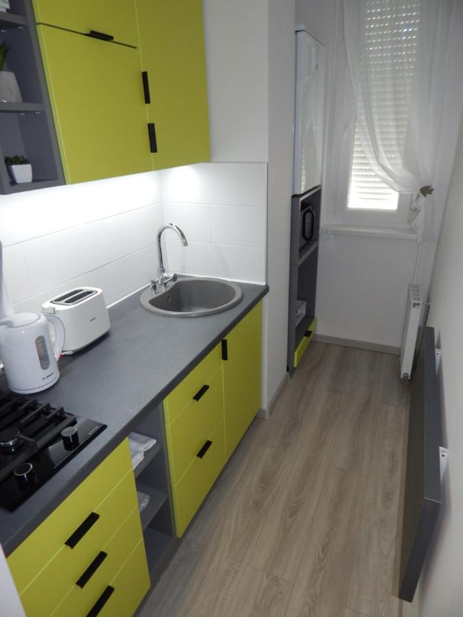 Pisztácia 2020 Apartman Kazincbarcika Exterior foto